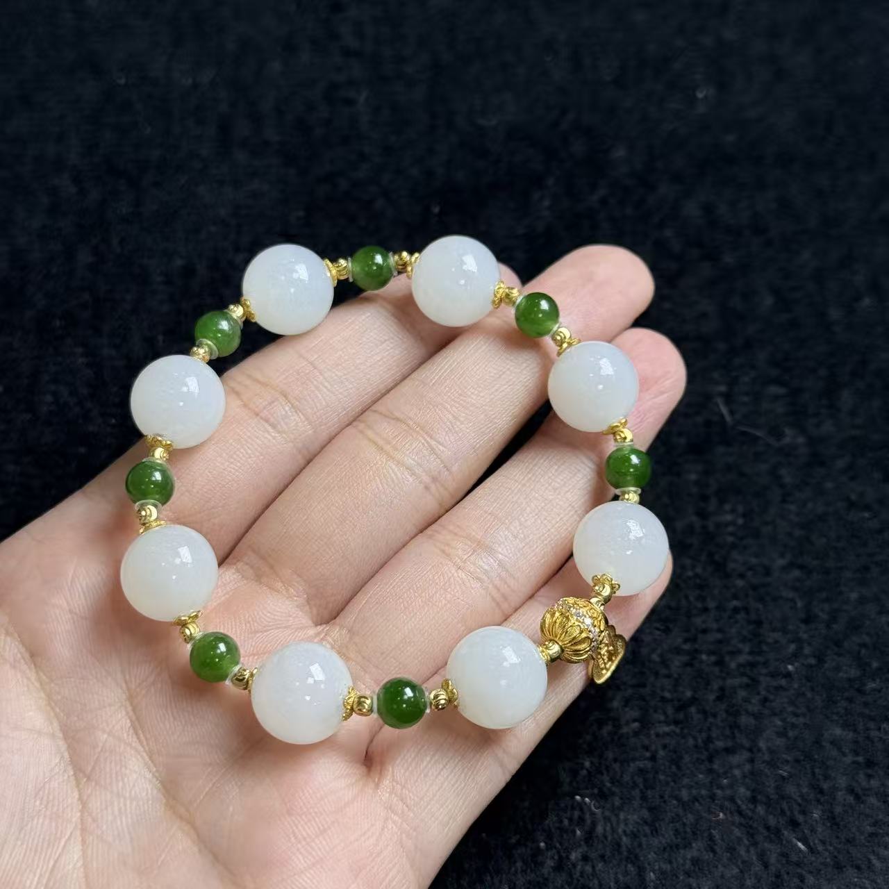 和田玉手串约12mm，多样性发货-YSP金，B4143