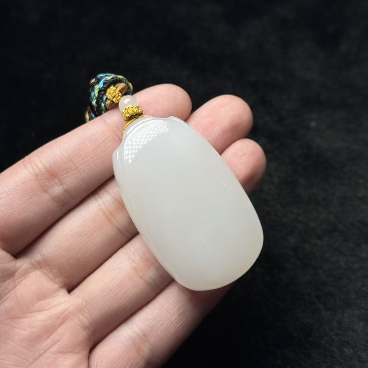 和田玉吊坠-约28*47*12mm-多样性发货-YSP金，B6230