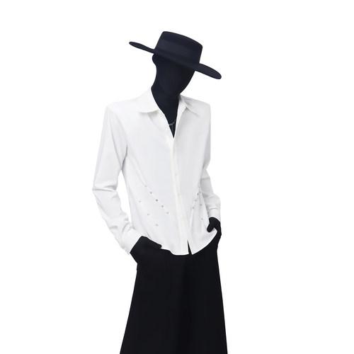 BlackClothes斜向铆钉收腰衬衫