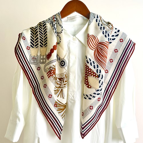 太阳花马具链条丝毛四季时尚通勤百搭丝巾披肩围巾90cm方巾