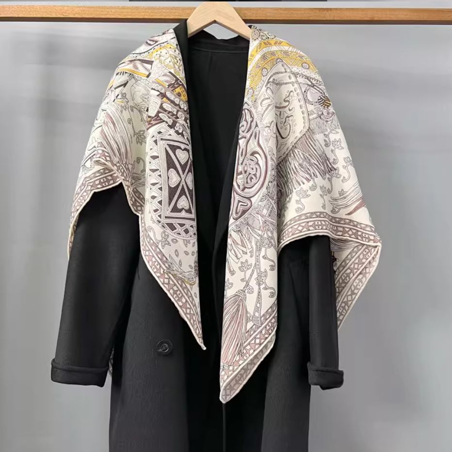 高加索骑士140cm丝毛大方巾秋冬保暖丝毛围巾纯手工台版印花披肩