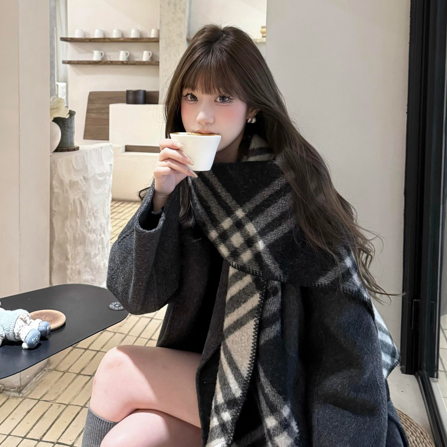 韩系ins黑白格纹围巾女秋冬高级感保暖学生防寒护颈围脖外搭披肩