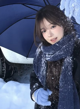 宝蓝色毛线针织围巾女款2025新款秋冬氛围感高级围脖冬天克莱因蓝