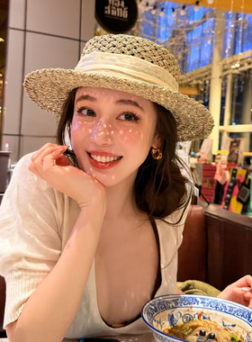 法式老钱风咸草编织镂空平顶草帽女春夏海边沙滩防晒遮阳帽子礼帽