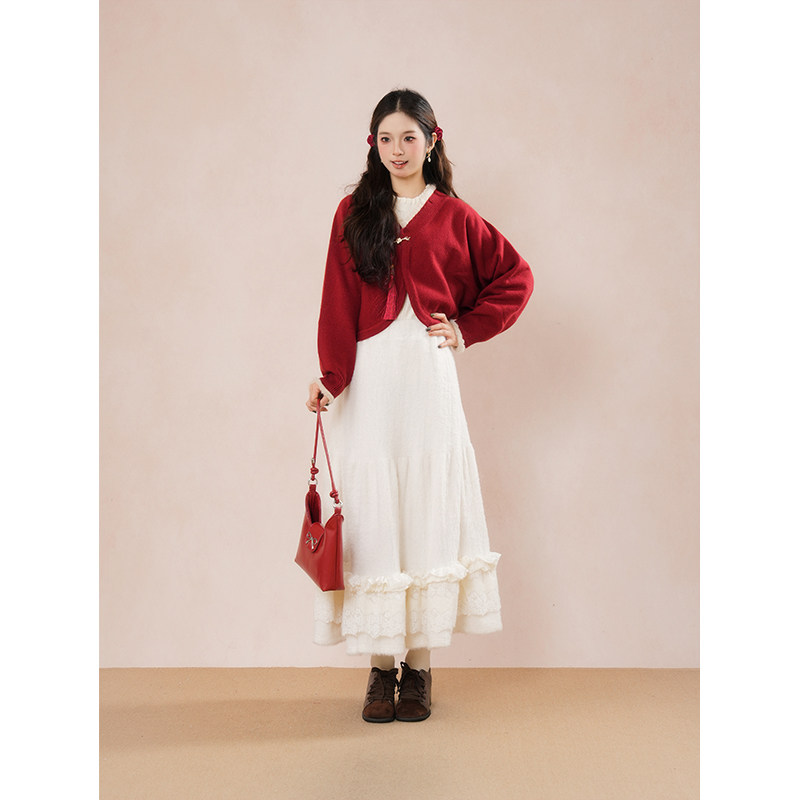 朱砂痣 中式气质红色短款毛衣+针织打底衫+蕾丝拼接半裙三件套女,女装/女士精品,时尚套装,淘宝优惠券,粉丝福利购,淘宝优惠卷