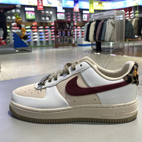 耐克女鞋AirForce1空军一号