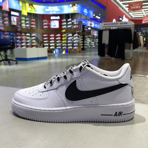 耐克AF1女大童低帮系带板鞋