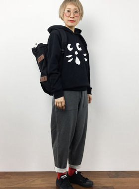 日系小众惊讶猫个性大面表情印花连帽卫衣女套头春秋黑色上衣帽衫