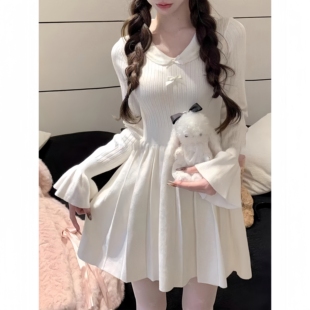 秋冬季甜美法式针织连衣裙子2026新款小个子内搭配大衣毛衣短裙女