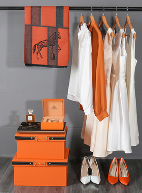 样板房间衣帽间衣柜橙色轻奢陈列装饰品摆件收纳箱围巾样板房服饰