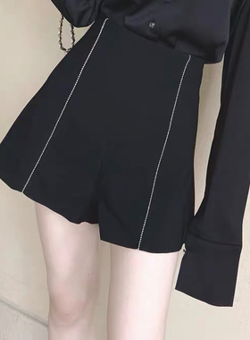 黑色休闲梨型身材短裤女2025新款高级外穿夏高腰a字阔腿裤显瘦