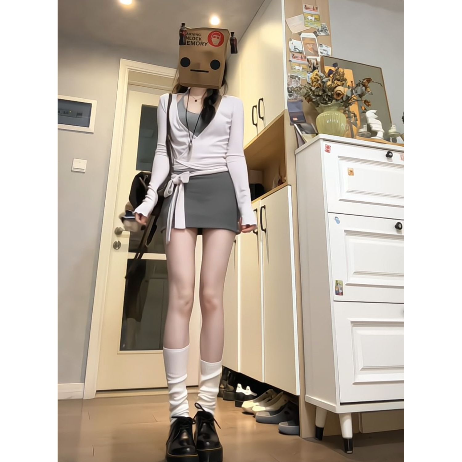 韩系温柔甜美风粉色绑带长袖上衣+吊带内搭+短裙修身显瘦三件套装