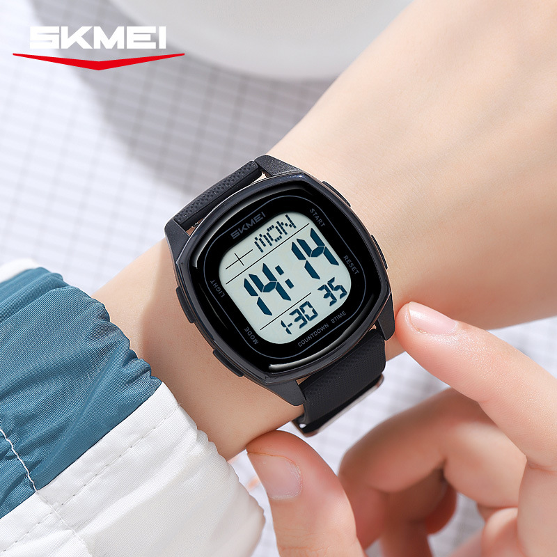 时刻美时尚高颜值学生腕表多功能潮流运动电子表户外休闲防水手表