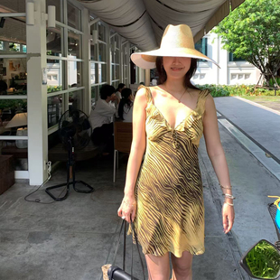 BABYSISTERღ木浦夏日 法式度假印花V领真丝乔其吊带短款连衣裙