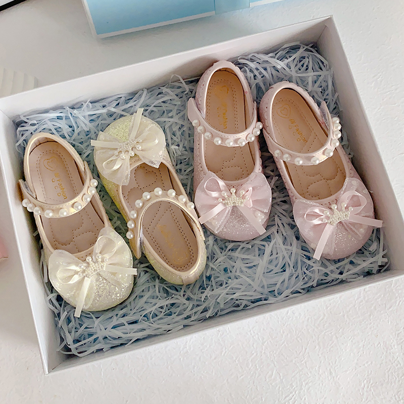 春季新款童鞋女童蝴蝶结软底公主鞋宝宝1-6岁魔术贴亮片舞蹈鞋