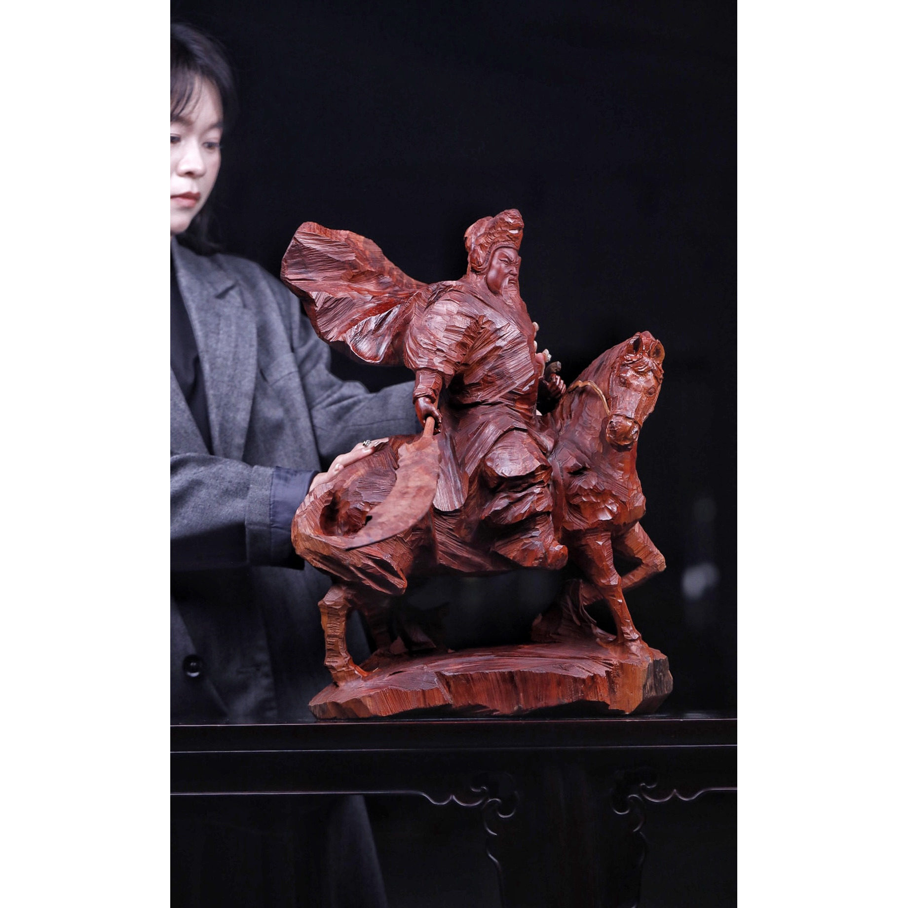 龙眼木快刀关公千里走单骑摆件整料大师纯手工雕刻制像文玩收藏品