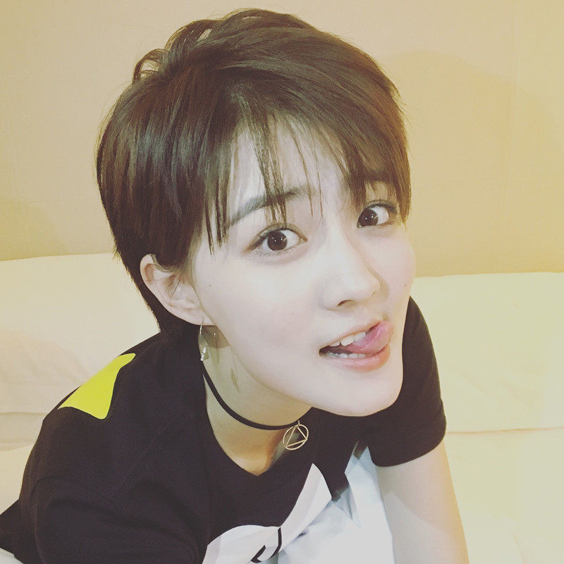 Perruque cheveux raides Court - Ref 2611465 Image 3