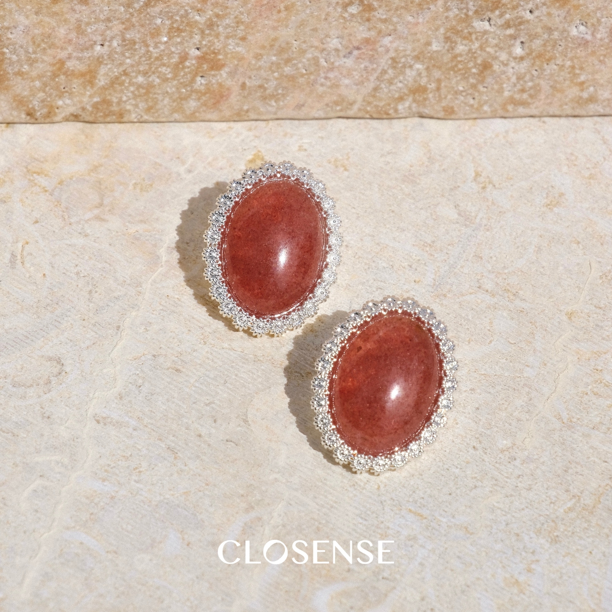 CLOSENSE『花湖』系列草莓晶椭圆耳饰设计师款春夏甜美无耳洞耳夹