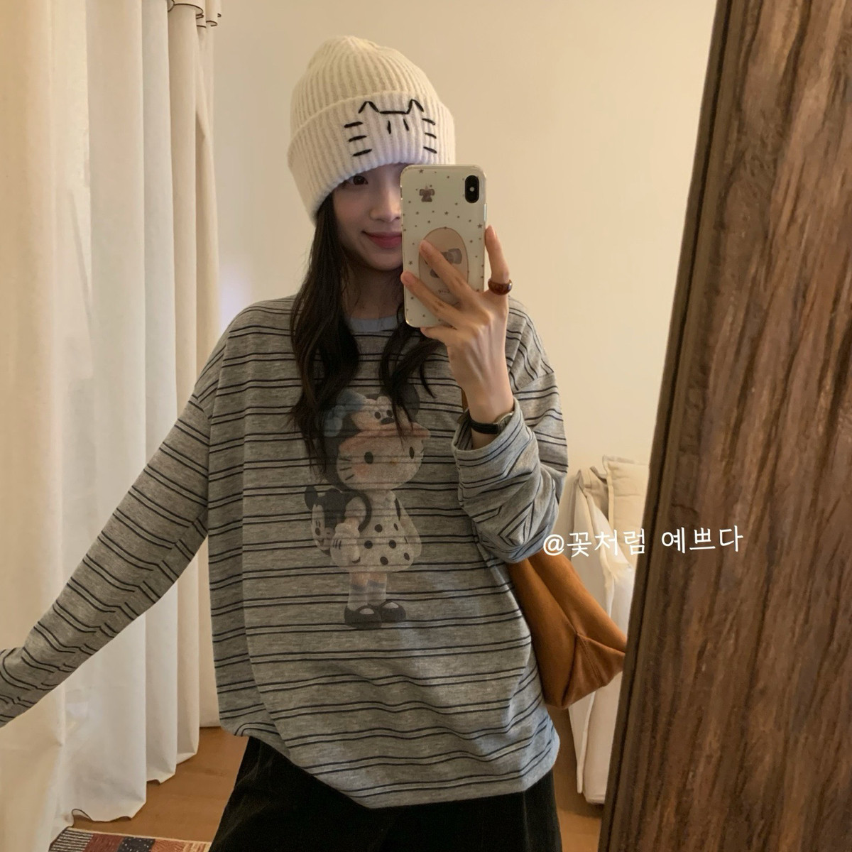 HEY BELLA-卡通可爱俏皮HelloKitty条纹圆领宽松休闲百搭长袖T恤