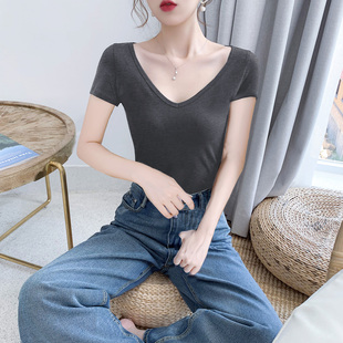 灰色露背短袖t恤女春夏前后双V领鸡心领棉打底衫运动舞蹈紧身上衣