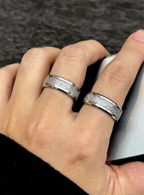 雾凇戒指男潮高级感百搭小众设计轻奢冷淡风指环钛钢男女情侣戒指