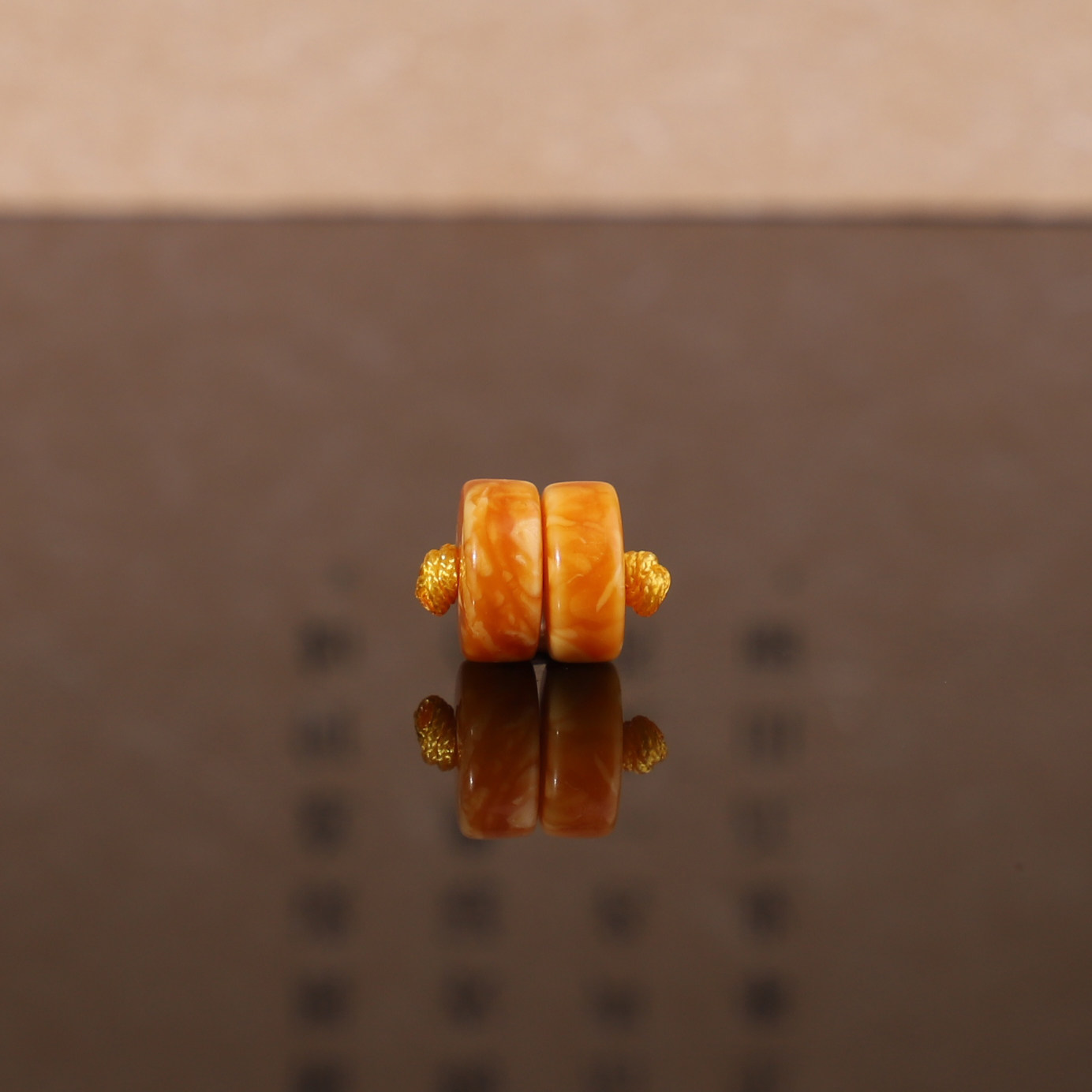 俄料老蜜蜡古董蜜蜡直切隔片对珠8.1*3.6mm 精品垫片手链配珠 G25