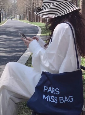 2025新款大容量字母手提帆布包托特包百搭单肩包简约