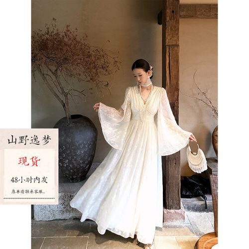 春夏白色V领收腰蕾丝大摆连衣裙