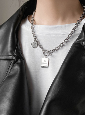 复古吊牌个性嘻哈蹦迪钛钢项链女ins冷淡风网红小众设计感锁骨链