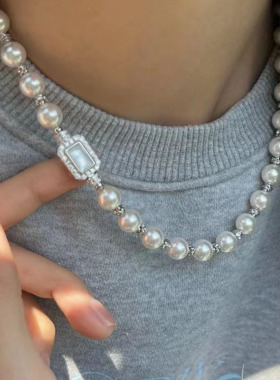 鲍鱼贝宝箱扣施家贝珠真多麻灰色项链女小众感正圆强光毛衣链