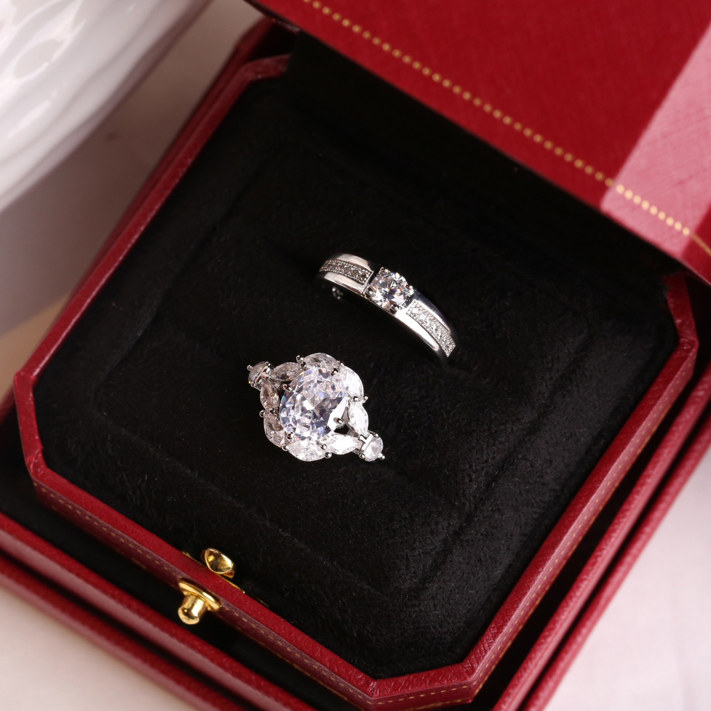 鸽子蛋奢华仿真钻戒马眼戒指