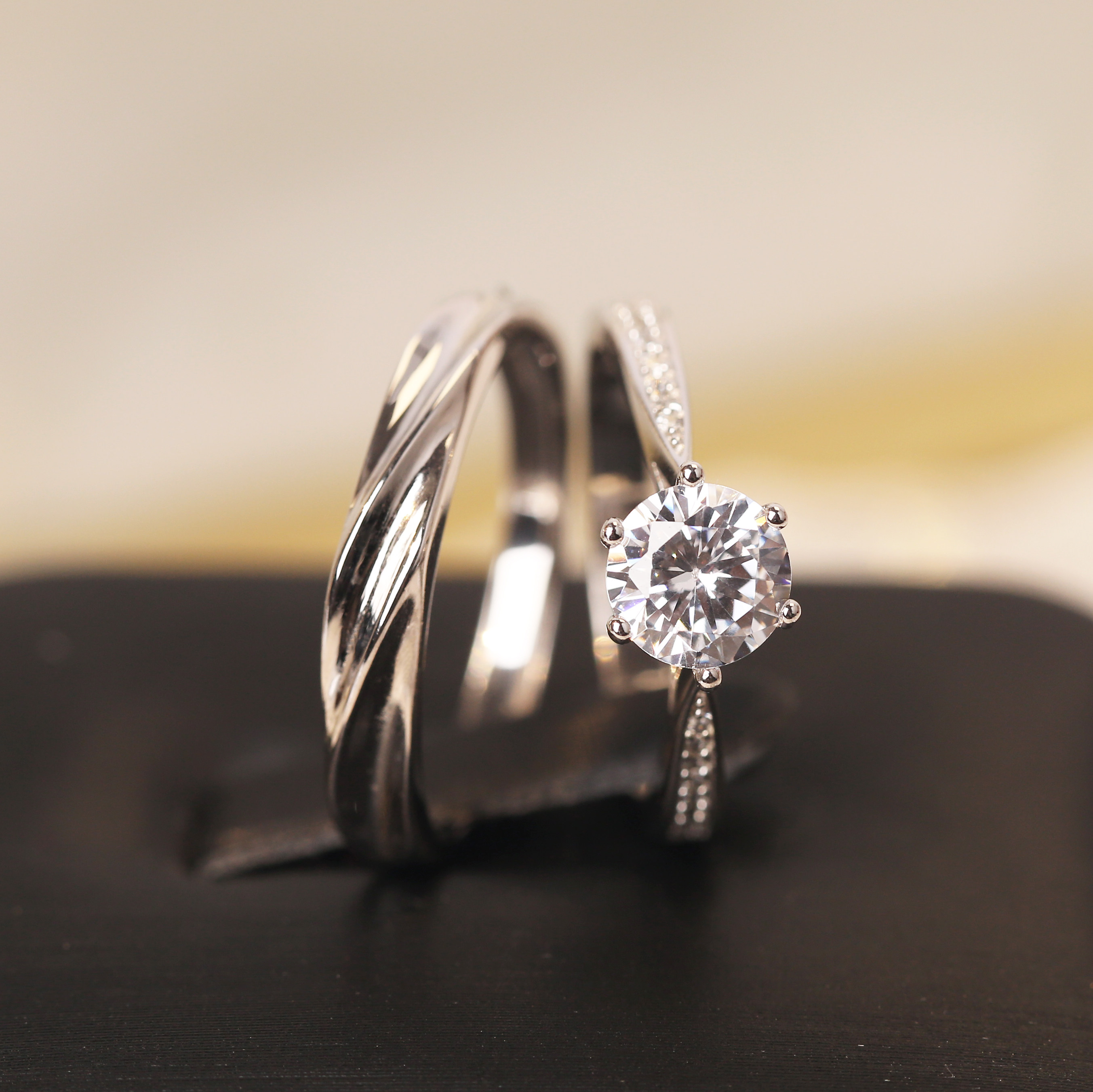 50分一克拉六爪仿真女钻戒情侣结婚活口对戒结婚仪式求婚道具戒指