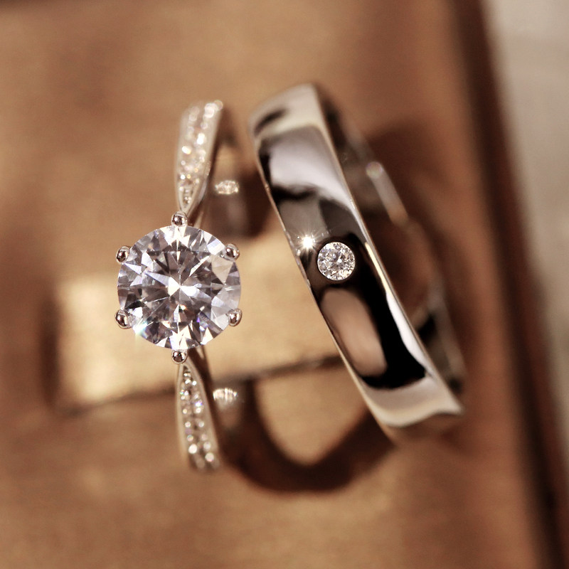 一克拉六爪仿真钻戒情侣结婚对戒活口可调节戒指婚礼仪式用道具