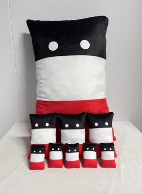 波兰球德二毛绒玩偶