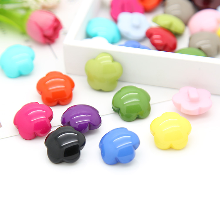 彩色纽扣 树脂花朵 女 时装大衣外套风衣毛衣儿童衬衫羊绒衫扣子