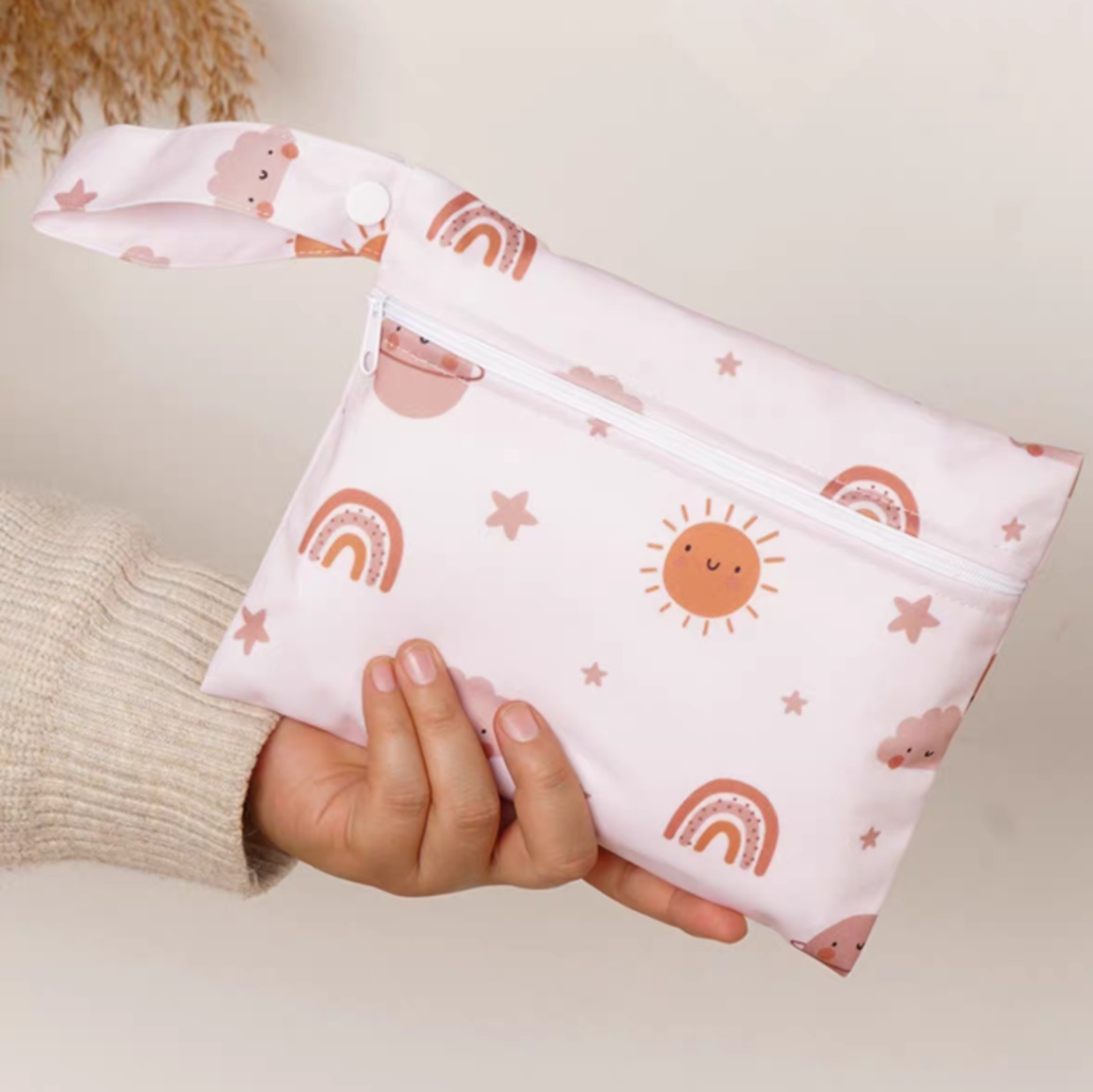 婴儿防水收纳袋尿布卫生巾收纳包