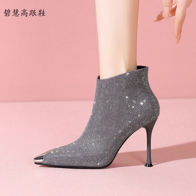 轻奢水钻10CM尖头细跟高跟短靴女