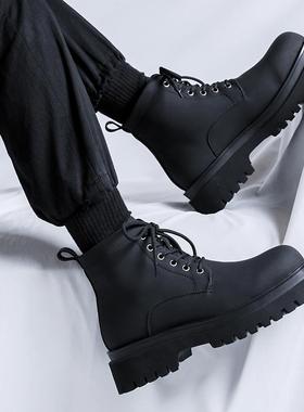 男士马丁靴黑色工装靴秋冬季新款英伦风厚底靴子增高机车高帮皮鞋