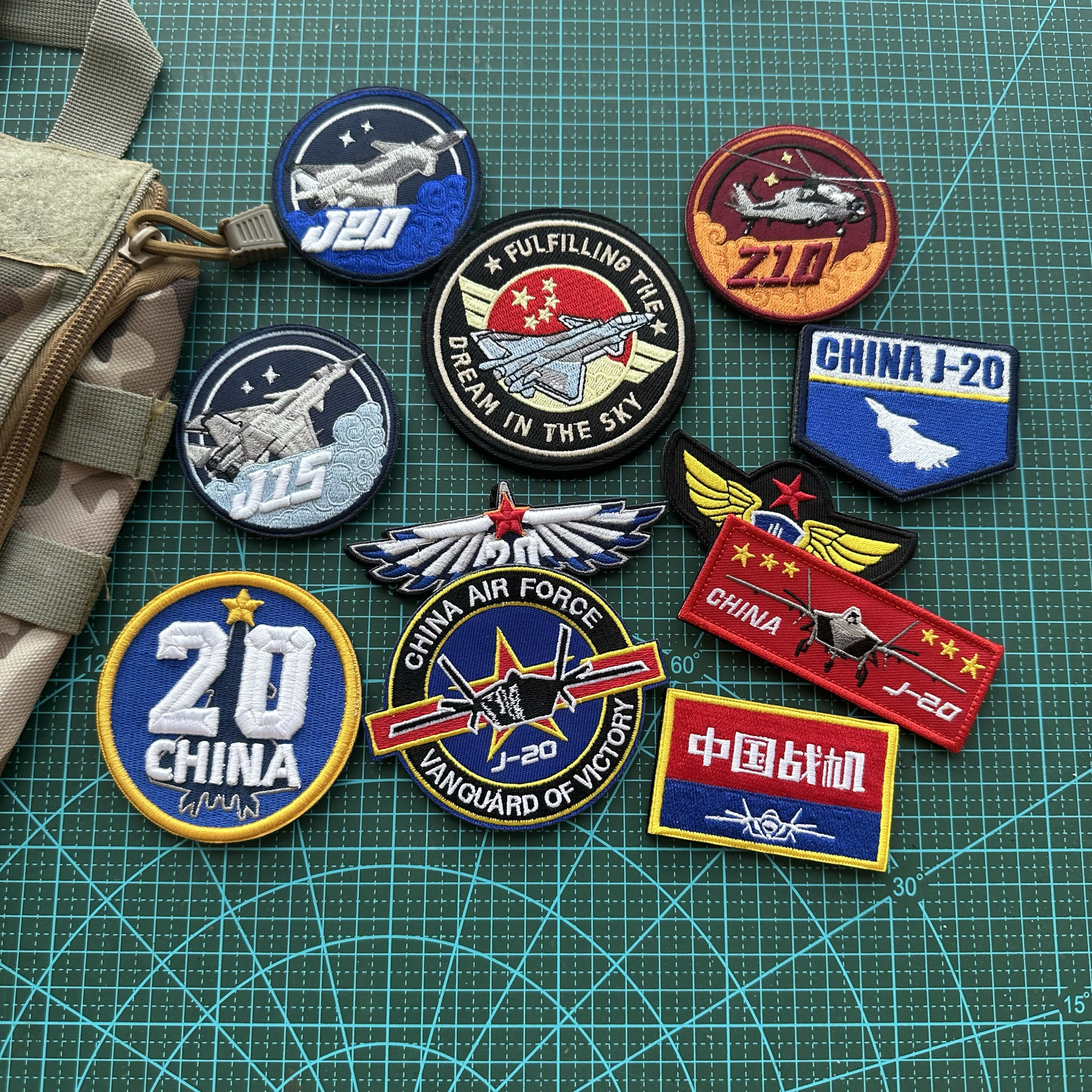 刺绣中国战机CHINA J20飞机魔术贴士气章军迷战术背包贴FIGHTING