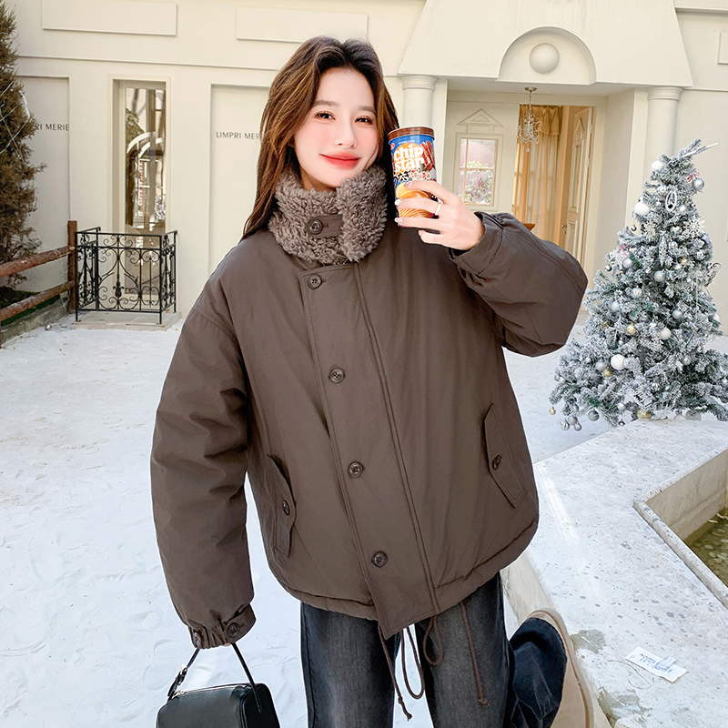 咖色羽绒服女冬季2025新款美拉德休闲百搭设计感毛绒翻领工装外套