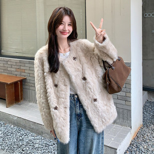 米白色双排扣皮毛一体羊羔毛厚外套女秋冬巨好看加绒派克棉服大衣