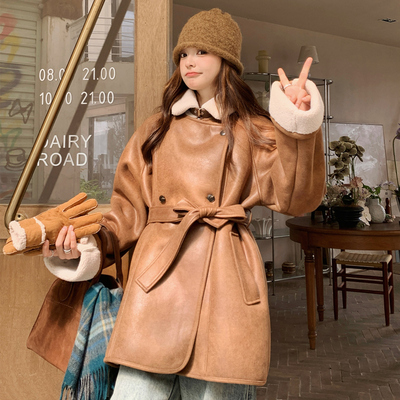 高级感收腰显瘦皮毛一体羊羔毛外套女冬新款中长款小个子加厚棉衣