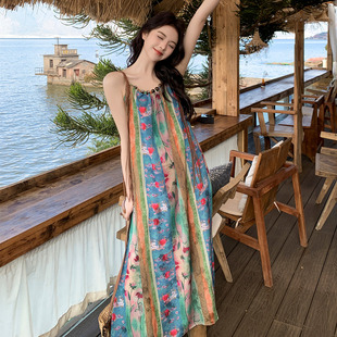 波西米亚海边度假超仙绝美复古吊带裙女夏新款 温柔碎花连衣裙长款