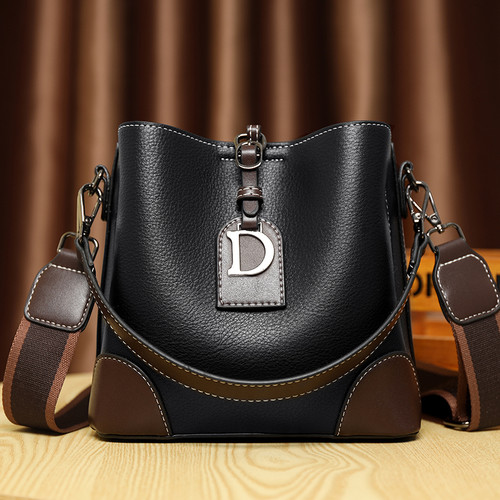 真皮女包牛皮水桶包单肩斜挎包新