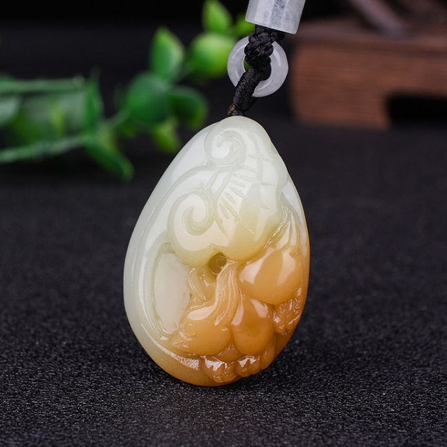 天然新疆和田玉糖料如意 玉兔吊坠男女款吉祥如意生肖兔挂件玉器