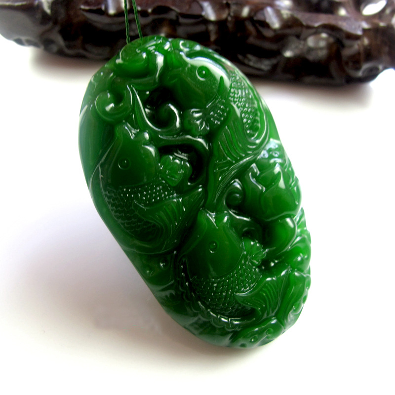 把件连年有余新疆和田玉