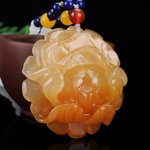 正品 富贵吉祥牡丹项链挂件精雕玉器毛衣链 黄龙玉牡丹花吊坠女款