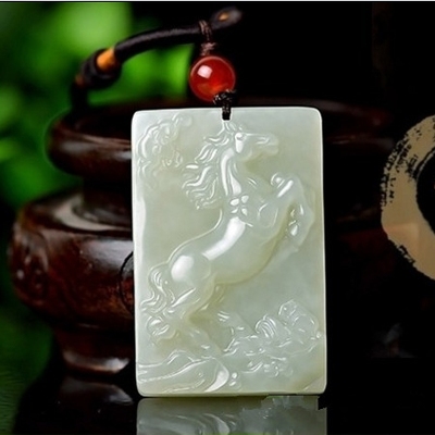 生肖马吊坠天然和田玉马上有福