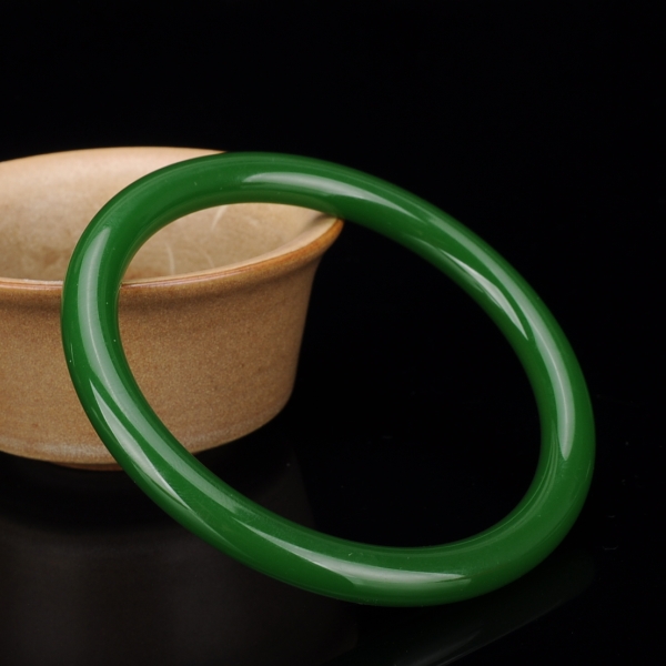 天然和田碧玉圆条手镯细条菠菜绿碧玉碧玉镯子复古女款玉石手镯