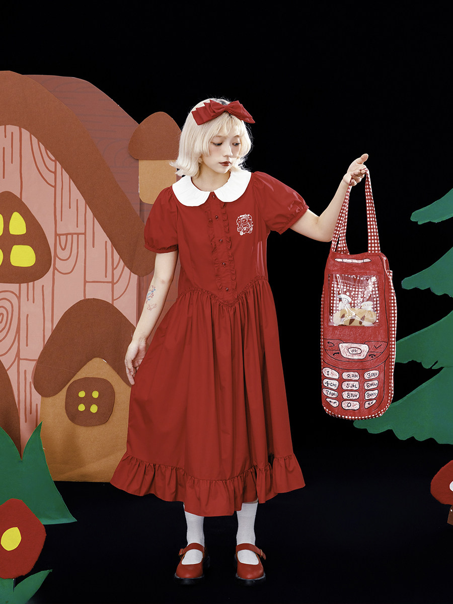 Wolf Grandmother Embroidered Dress & Red Yuanbao Collar - Taobao product photo 4